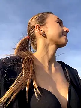 GraceTorrez online show from 11.21.25