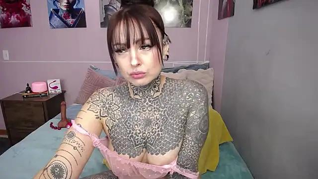 LolaRouse online show from 01.12.26