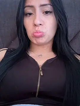 Snapshot of Sara_luna_ chatting on 03.20.25 Sara luna online show from 03.20.25