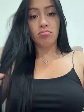 Sara luna  online show from 11.14.25