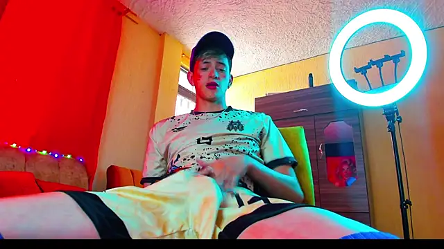 GabyThoms online show from 02.03.25