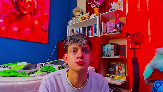 GabyThoms online show from 02.24.25