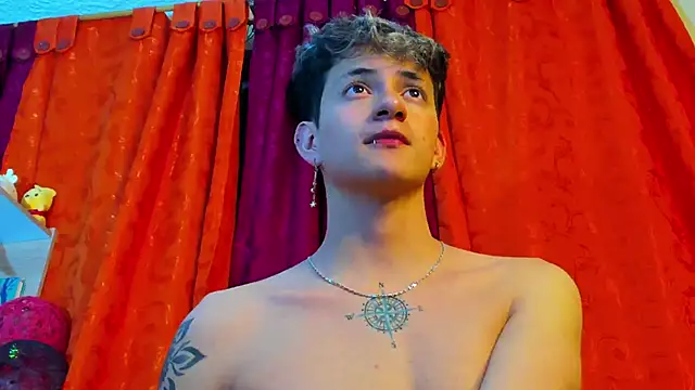 GabyThoms online show from 03.18.25