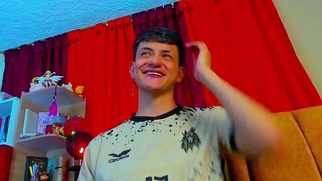 GabyThoms online show from 03.21.25