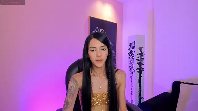 Snapshot of HannahJamesX chatting on 07.03.26 HannahJamesX online show from 07.03.26