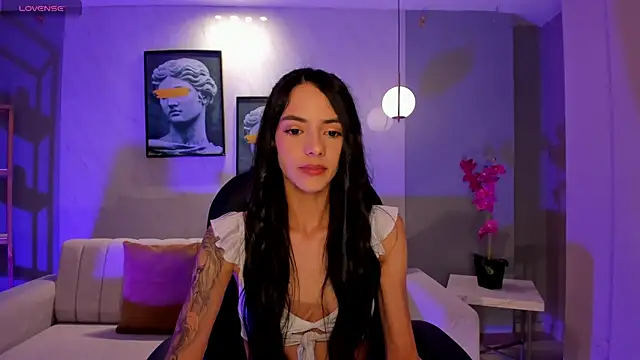 Snapshot of HannahJamesX chatting on 07.10.26 HannahJamesX online show from 07.10.26