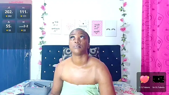 CiaraEbony online show from 11.28.25