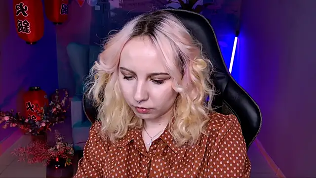 JasmineMilko online show from 03.18.25