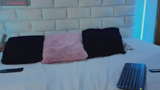 Daddysgirl1  online show from 04.19.26