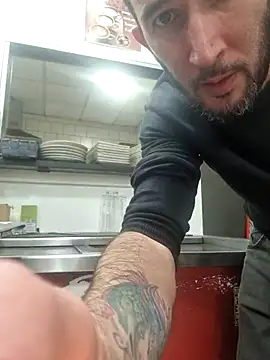 Snapshot of PublicNoFace chatting on 03.05.25 PublicNoFace online show from 03.05.25