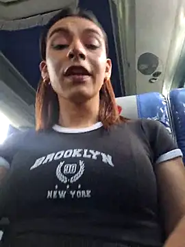 Snapshot of Maiskeen_Zamara chatting on 12.21.24 Maiskeen Zamara online show from 12.21.24