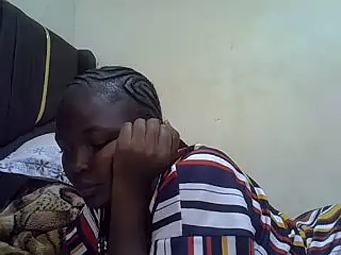 Snapshot of pretty_vivy chatting on 03.02.25 pretty vivy online show from 03.02.25