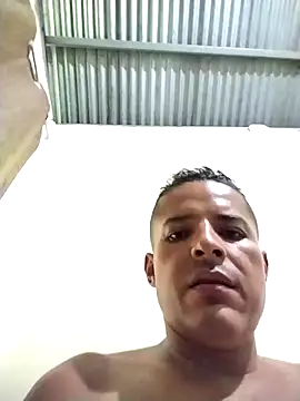 Snapshot of bolumba chatting on 10.02.25 bolumba online show from 10.02.25