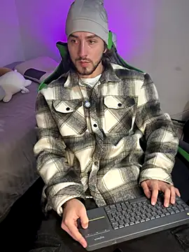 Valentino Xander online show from 12.22.25