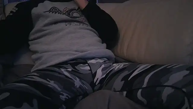 Snapshot of ThikkDikkDaddie chatting on 01.12.25 ThikkDikkDaddie online show from 01.12.25