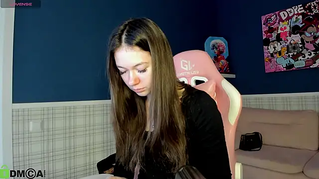 Nicole Charm online show from 01.18.26