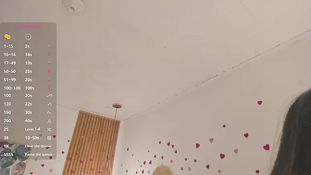 TiffanyWright online show from 04.17.26