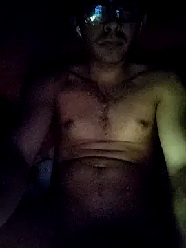 Snapshot of VL25DN26 chatting on 09.24.25 VL25DN26 online show from 09.24.25