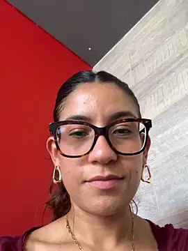 Snapshot of ValeriEvan chatting on 05.22.26 ValeriEvan online show from 05.22.26
