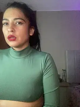 Snapshot of Cleopatracute_ chatting on 12.11.24 Cleopatracute online show from 12.11.24