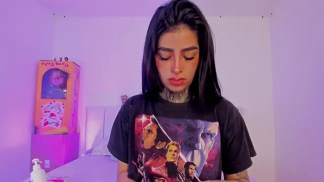 Snapshot of shadowcatt_ chatting on 09.10.25 shadowcatt online show from 09.10.25