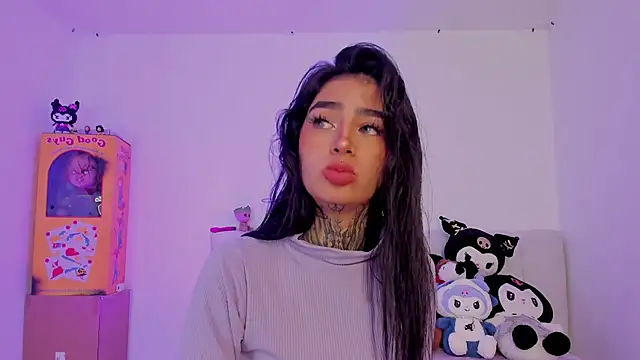 Snapshot of shadowcatt_ chatting on 10.02.25 shadowcatt online show from 10.02.25