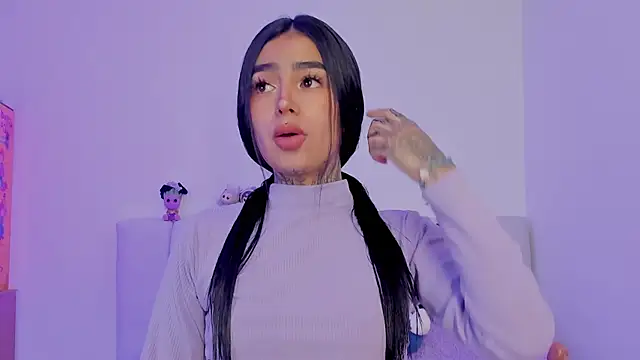 Snapshot of shadowcatt_ chatting on 10.16.25 shadowcatt online show from 10.16.25