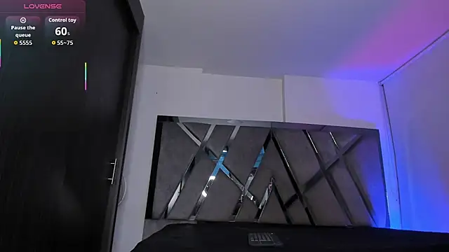 samaay07  online show from 11.22.25