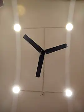 Snapshot of king_boy chatting on 02.15.26 king boy online show from 02.15.26