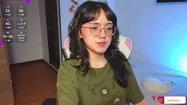 suzumi   online show from 01.23.25