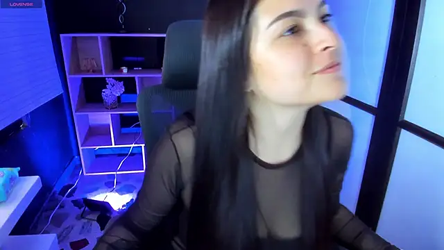 Snapshot of TifanyWhite_ chatting on 03.10.25 TifanyWhite online show from 03.10.25