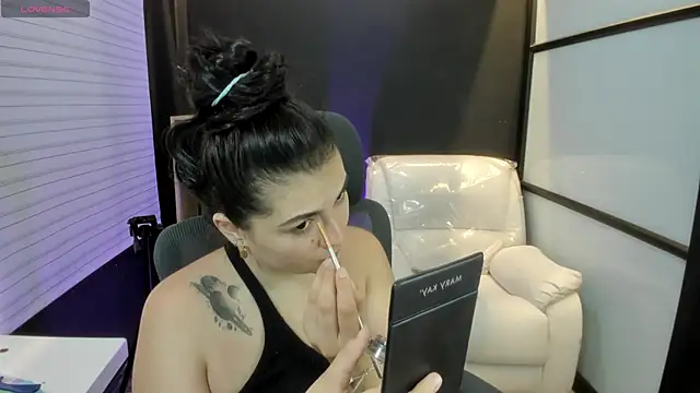 Snapshot of TifanyWhite_ chatting on 03.13.25 TifanyWhite online show from 03.13.25