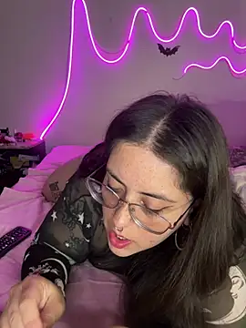 Mizztikaa online show from 03.16.25