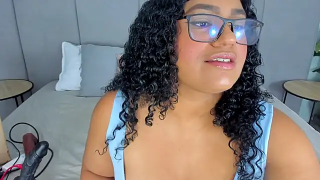 Annie-Wolf online show from 10.10.25