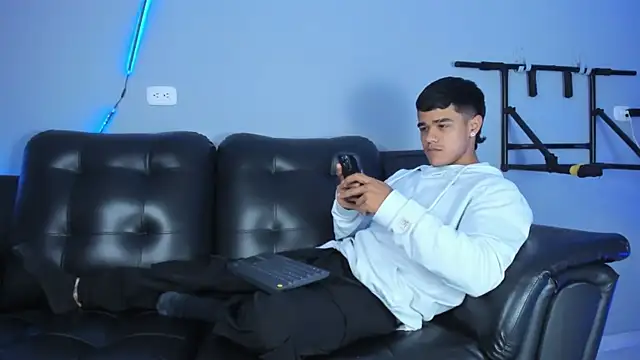 Rob saenz  online show from 03.15.25