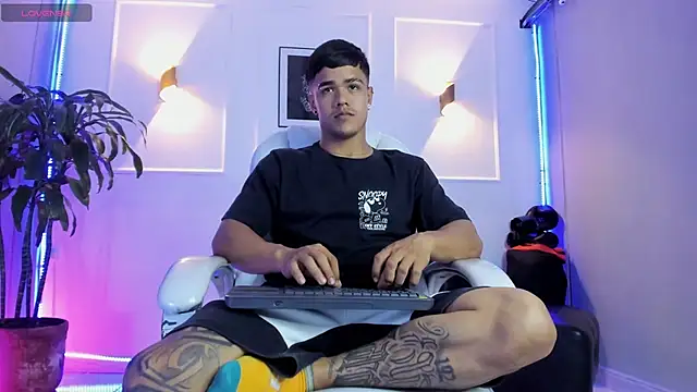 Rob saenz  online show from 11.10.25