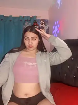 Nahiara velez online show from 12.21.24