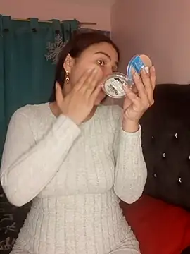 Nahiara velez online show from 01.10.25