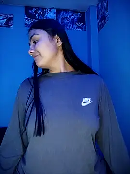 Nahiara velez online show from 10.04.25