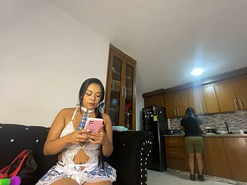 Snapshot of Candy_sexyy chatting on 02.17.25 Candy sexyy online show from 02.17.25