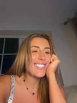 UKSYDNEYFOX online show from 02.16.25