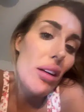 UKSYDNEYFOX online show from 02.19.25