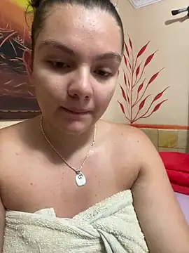 Snapshot of eva_y_marcelo chatting on 02.06.25 eva y marcelo online show from 02.06.25