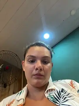 Snapshot of eva_y_marcelo chatting on 02.19.25 eva y marcelo online show from 02.19.25