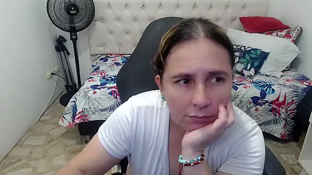 victoria jones online show from 03.31.26