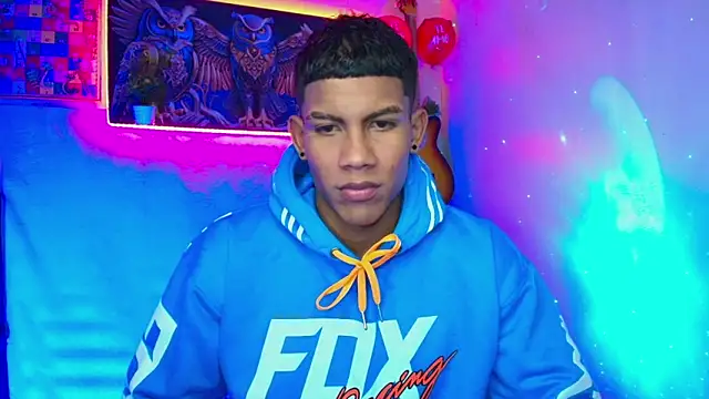Snapshot of Damian_latinxxx chatting on 02.16.25 Damian latinxxx online show from 02.16.25