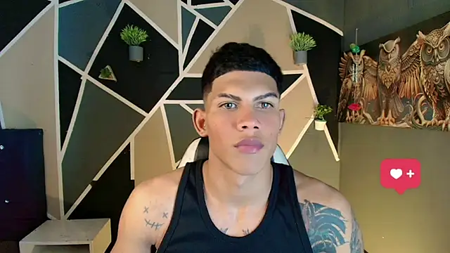 Snapshot of Damian_latinxxx chatting on 02.20.25 Damian latinxxx online show from 02.20.25