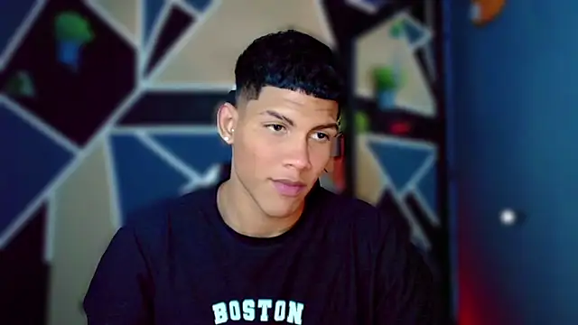 Snapshot of Damian_latinxxx chatting on 02.23.25 Damian latinxxx online show from 02.23.25