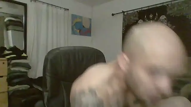 Snapshot of JohnnyDeep187 chatting on 01.06.25 JohnnyDeep187 online show from 01.06.25