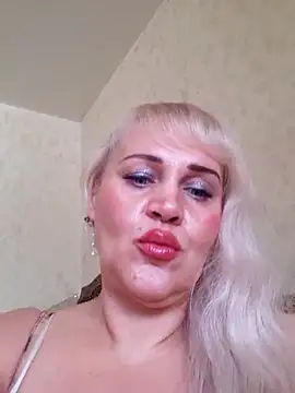 IsabellaBoni online show from 02.12.25